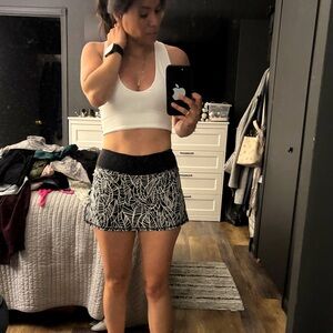 Lululemon Black Patterned Skirt